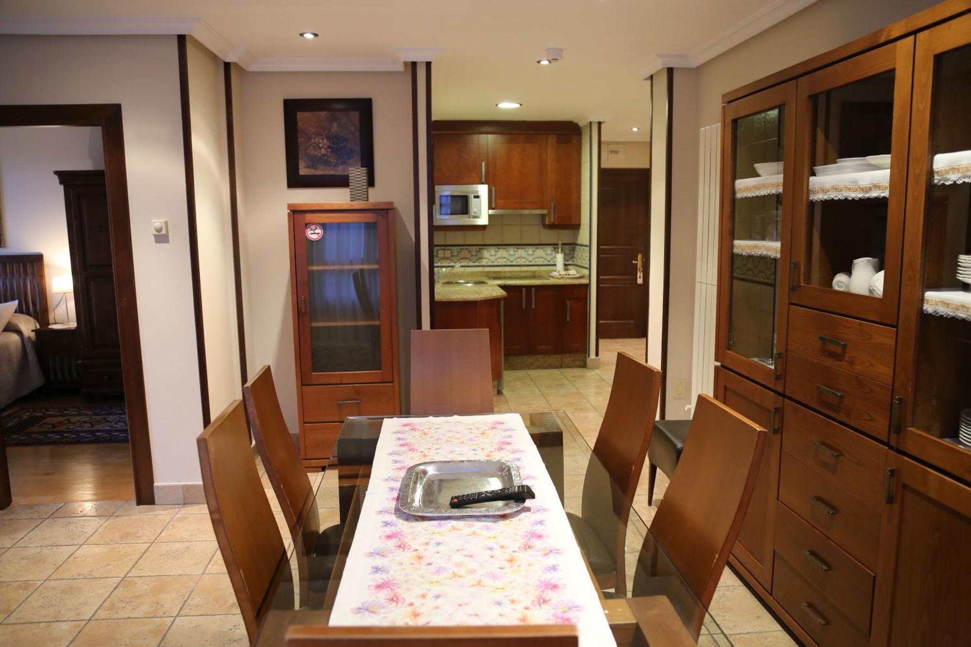 אינפייסטו Apartamentos La Pontiga *** חדר תמונה