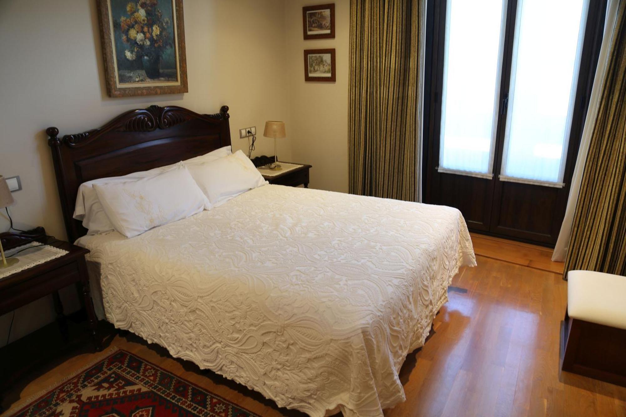 אינפייסטו Apartamentos La Pontiga *** חדר תמונה